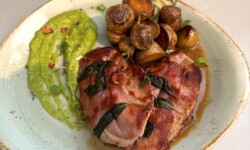Saltimbocca - Kalbsschnitzel mit Schinken und Salbei©Özay_Kül
